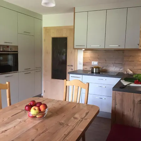 Alpenecho Apartment *